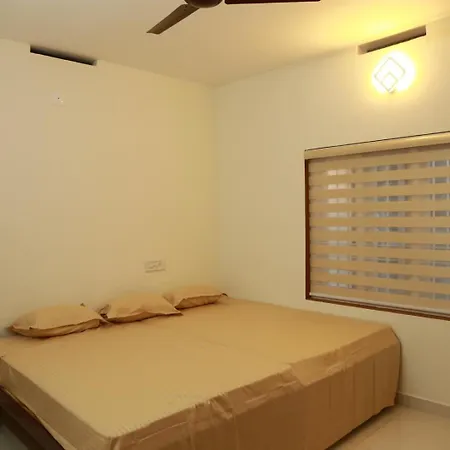 Lush Green-Homestay Pooppara Exterior photo