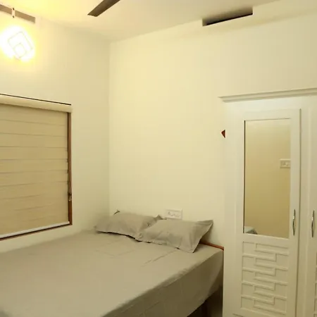 Lush Green-Homestay Pooppara Exterior photo